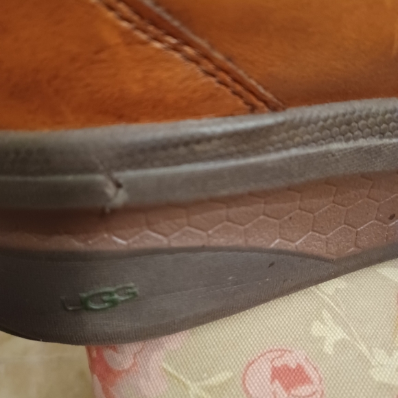 UGG Waterproof Leather Lace Up Boot with Sherling fur Size 7 Gorgeous - Picture 11 of 16